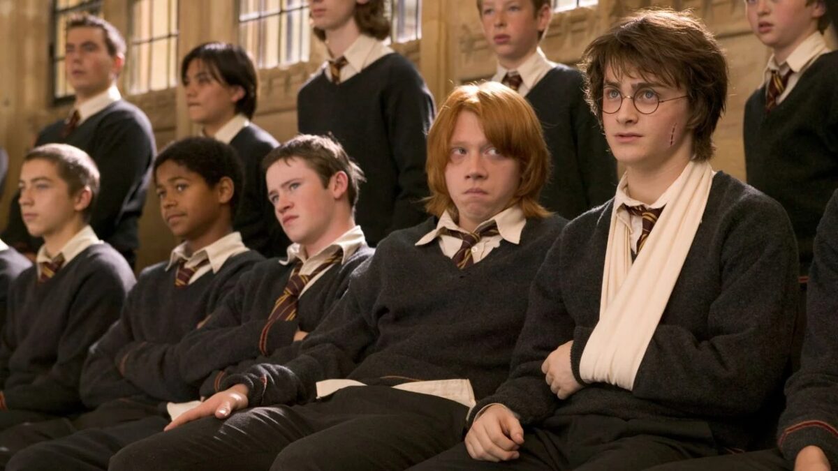 20 anos após estourar nos cinemas, ex-galã de Harry Potter abandona Hollywood e surge irreconhecível
