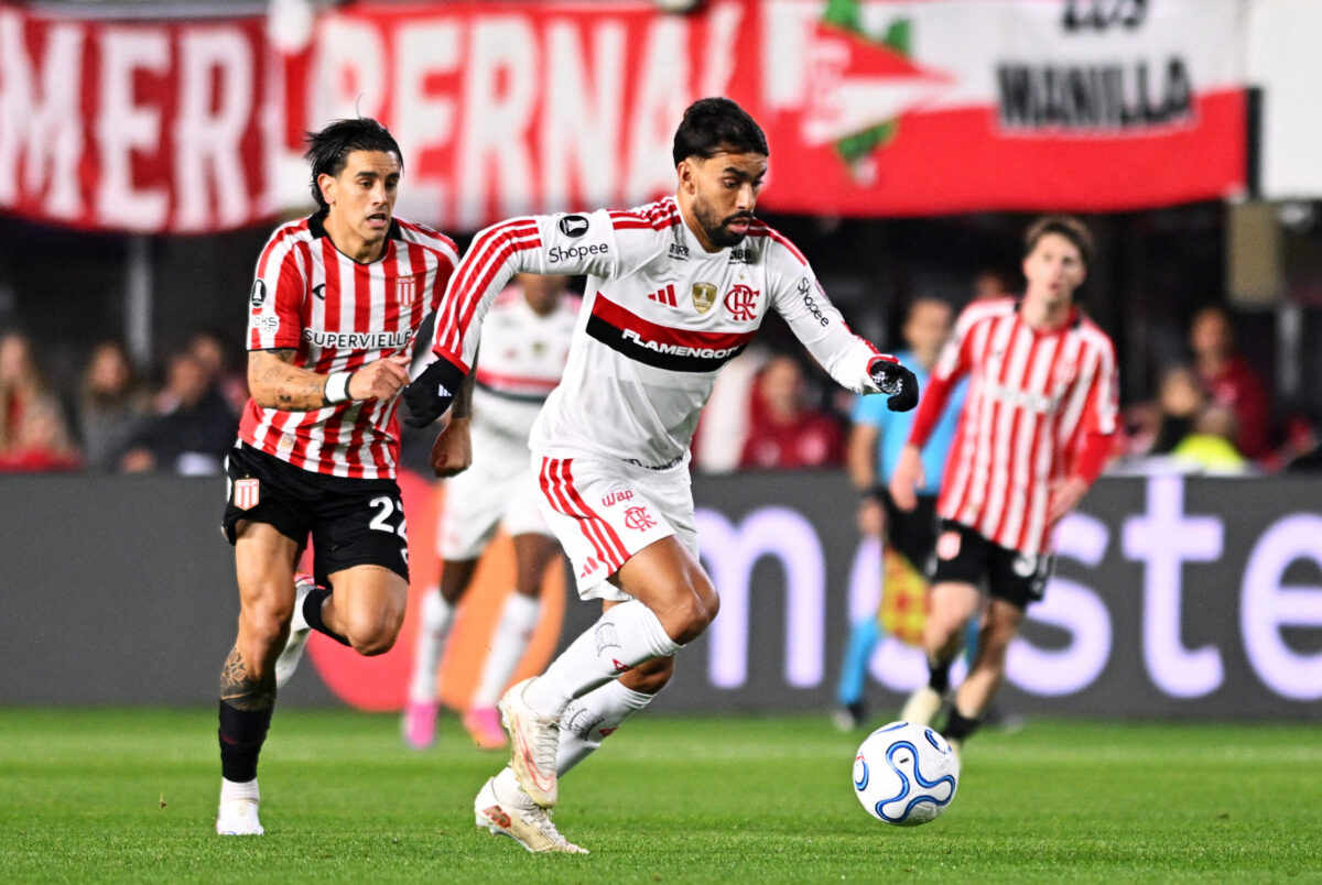 Alerta no Flamengo: Estudiantes tem avançado com vitórias fora de casa
