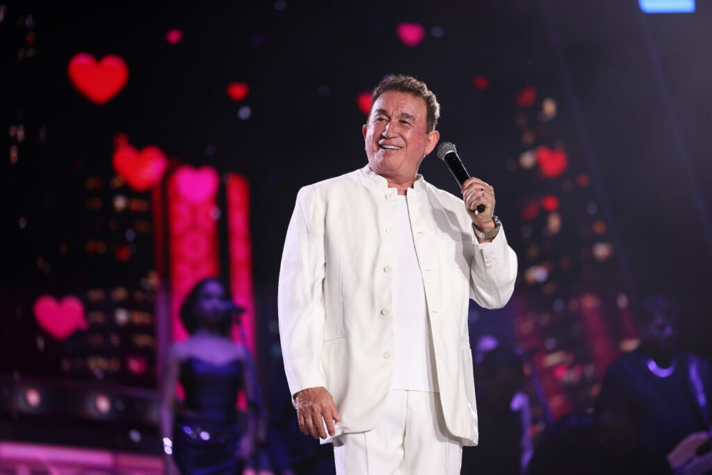 Amado Batista faz show gratuito na Região Noroeste de Goiânia nesta sexta-feira