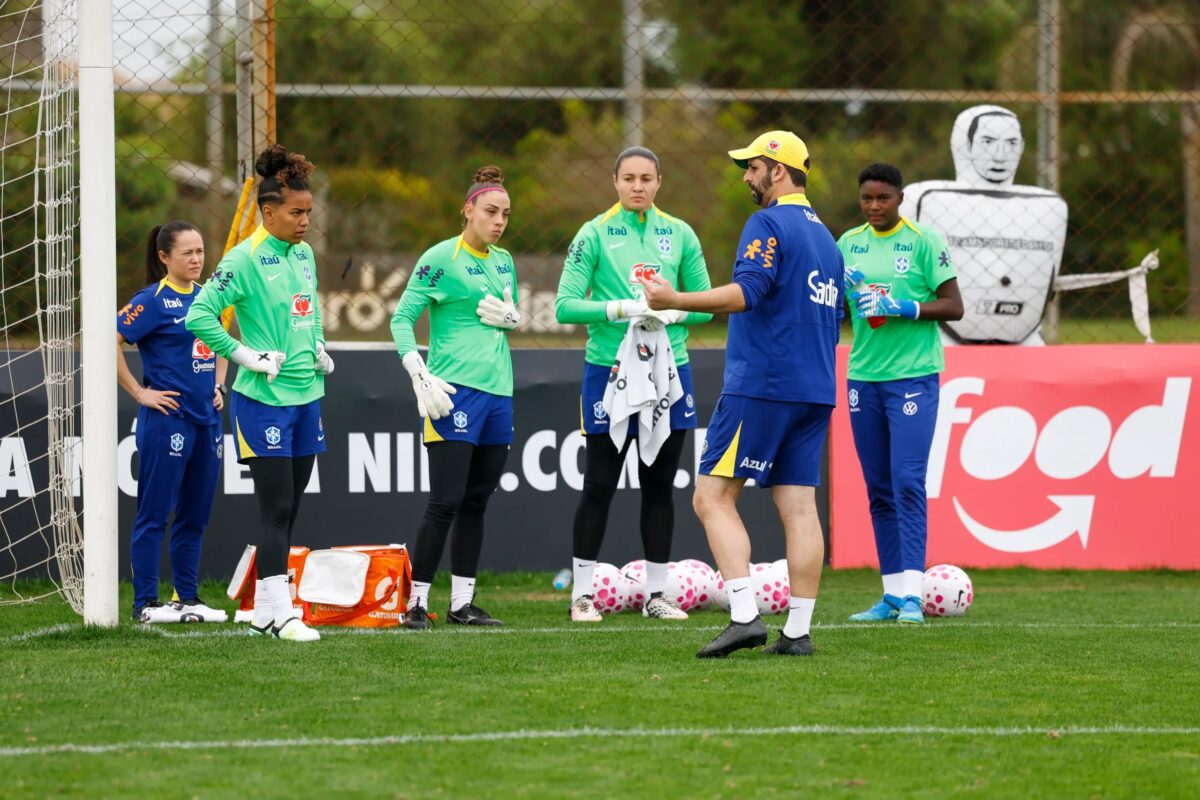 Brasil encerra preparação para amistoso contra a Argentina