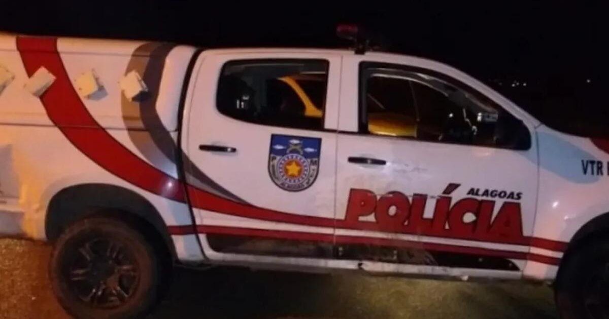 Casal é preso com quase 2 kg de drogas em casa onde estava criança de 4 anos, na parte alta de Maceió