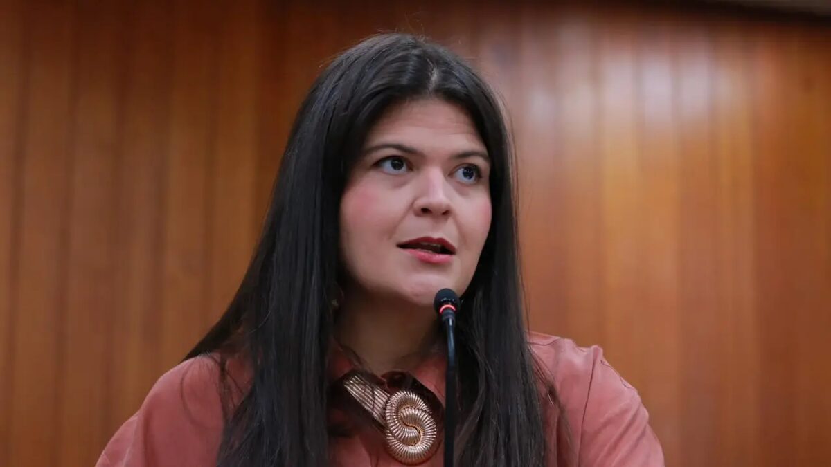 CNJ suspende decisão que cassou mandato de Aava Santiago em Goiânia