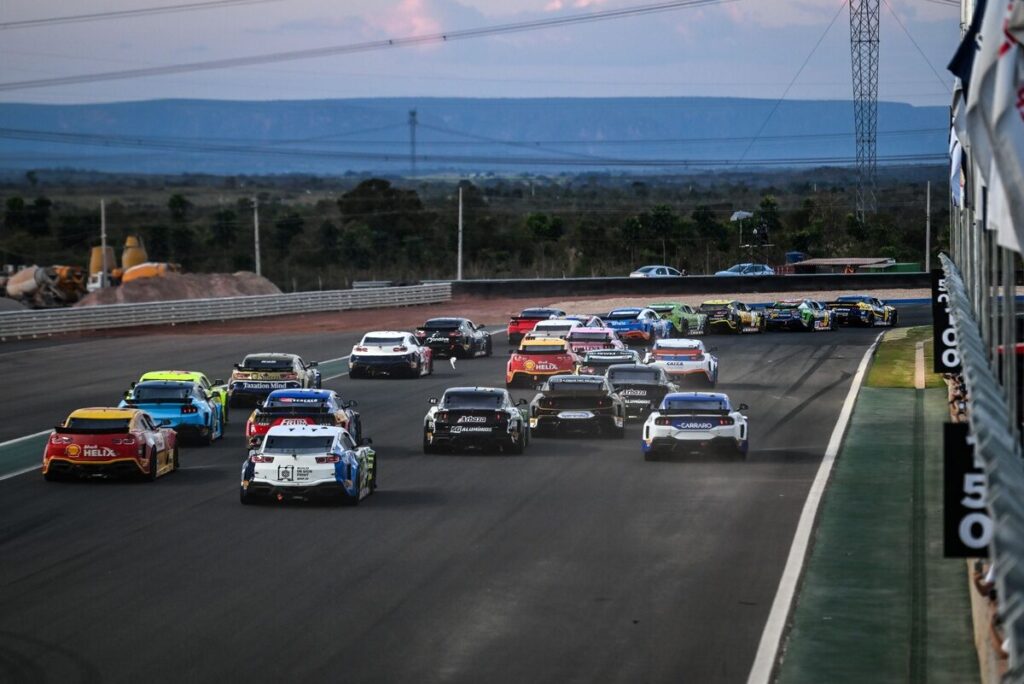 Confira programação da estreia da NASCAR Brasil em Chapecó