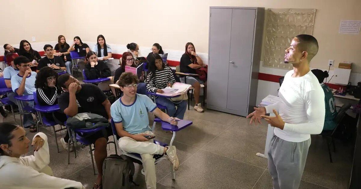 Enem 2026: inscrito automaticamente deve escolher idioma da prova