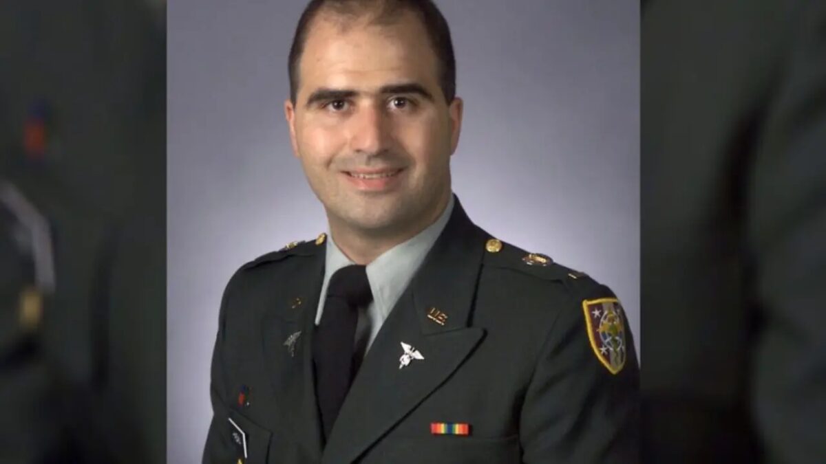 EUA anunciam fuzilamento ao vivo de autor de massacre em base militar