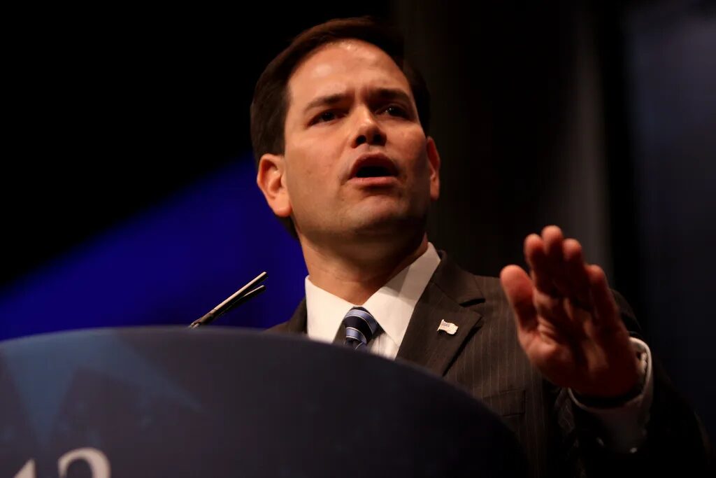 EUA: Rubio diz que Trump terá 60 dias para avaliar impactos de sanções contra Rússia