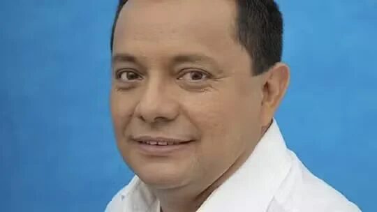 Ex-prefeito é sequestrado, baleado e tem caminhonete incendiada por criminosos no Pará
