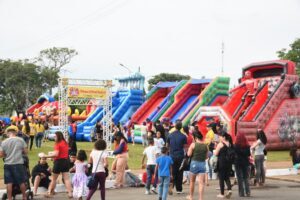Festa do Dia das Crianças da Prefeitura reúne 12 mil pessoas em Aparecida
