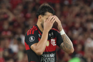 Flamengo aciona Conmebol e pede eliminação do Estudiantes na Libertadores