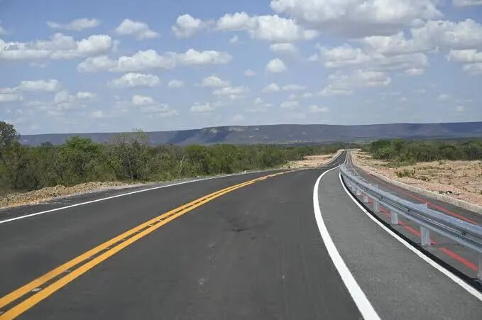 Goiás tem 800 obras em andamento e investimentos de R$ 12,6 bilhões