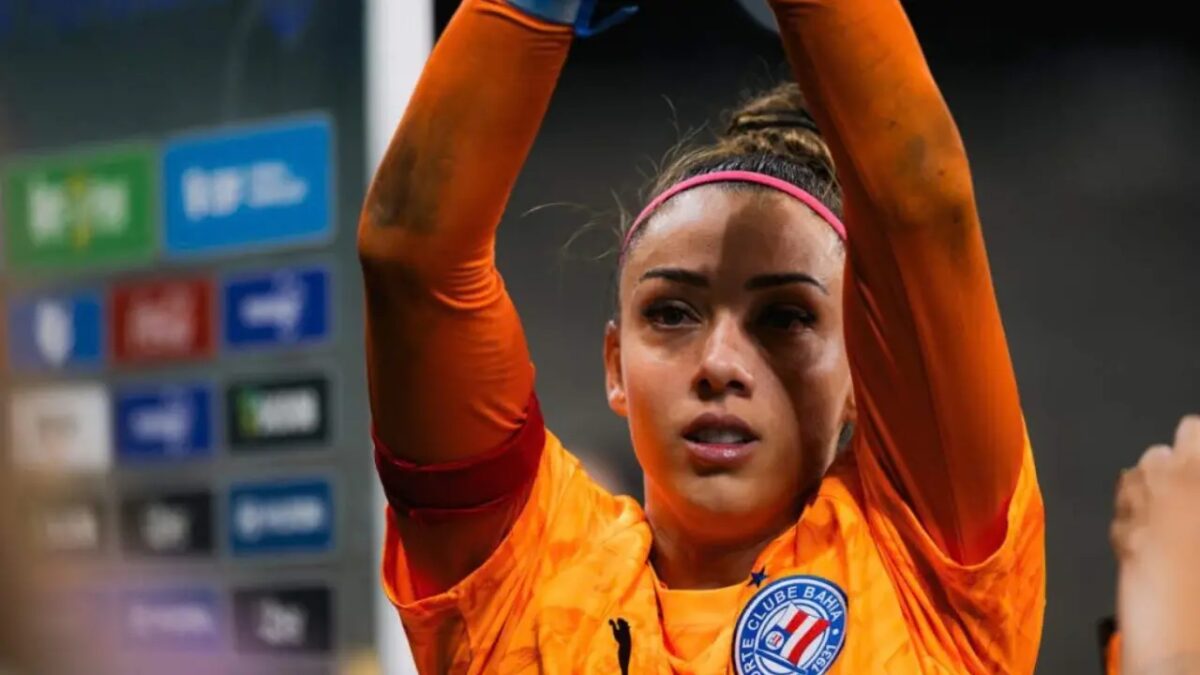 Goleira do Bahia é eleita melhor jogadora do Brasileirão