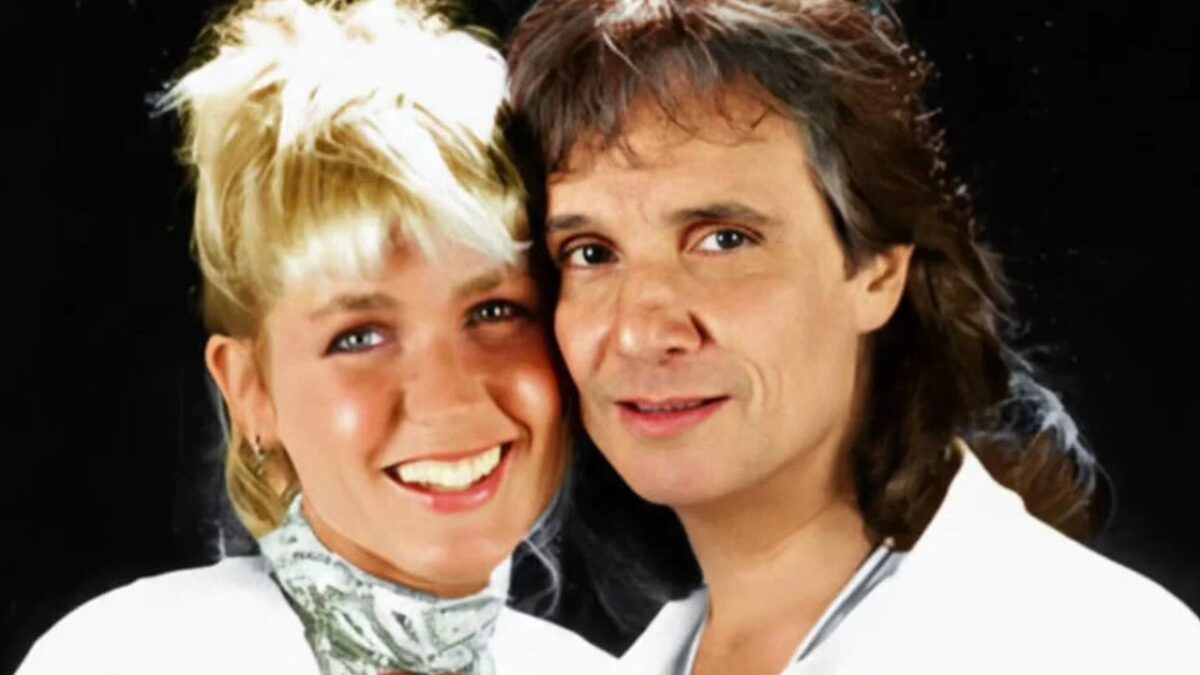 Há mais de 30 anos, Xuxa abraçou Roberto Carlos, e ele correu para tomar banho: Atitude fez a loira abandonar o programa especial do Rei