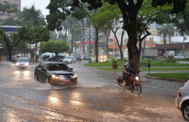 Inmet emite alerta de tempestades para regiões de Goiás