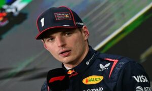 Max Verstappen vence GP de Singapura de F1 pela primeira vez