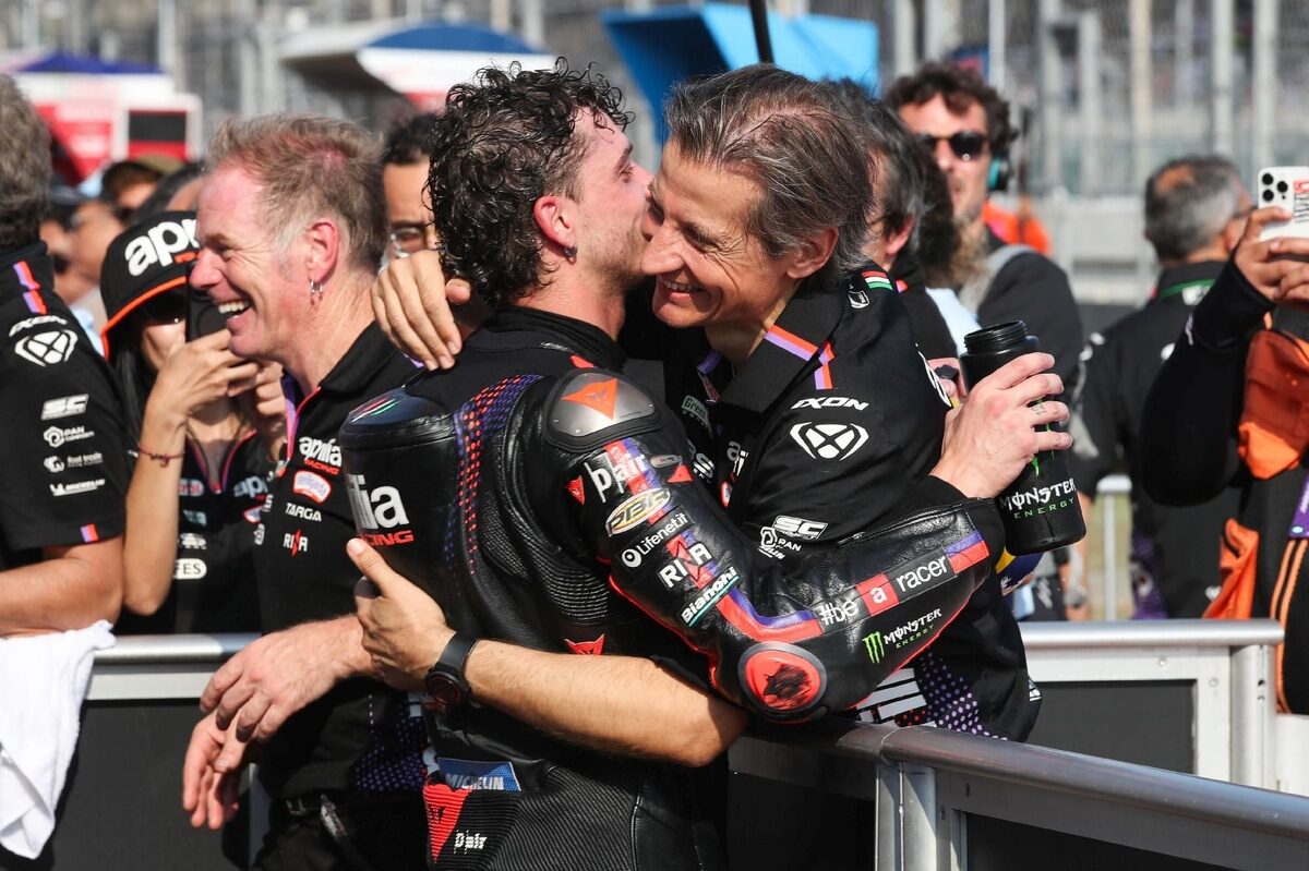 MotoGP: Aprilia estuda a possibilidade de implementar ordens de equipe na luta pelo título contra Márquez