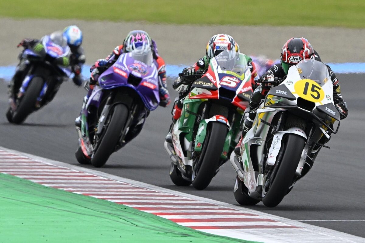 MotoGP: Mudança no formato do fim de semana "foi iniciativa das equipes", revela Ezpeleta