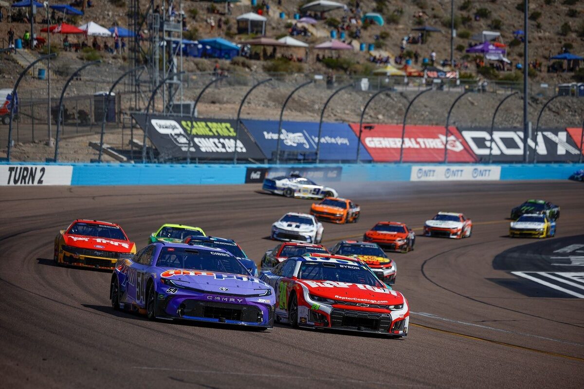 NASCAR Cup Series AO VIVO: Assista à etapa de Phoenix com o Motorsport.com