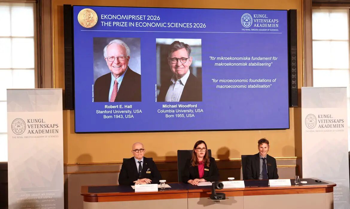 Nobel de Economia 2026 vai para norte-americanos por estudos sobre estabilização econômica