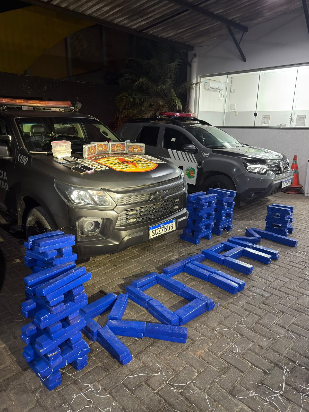 Polícia apreende maconha e cocaína avaliadas em R$ 700 mil em Goiânia