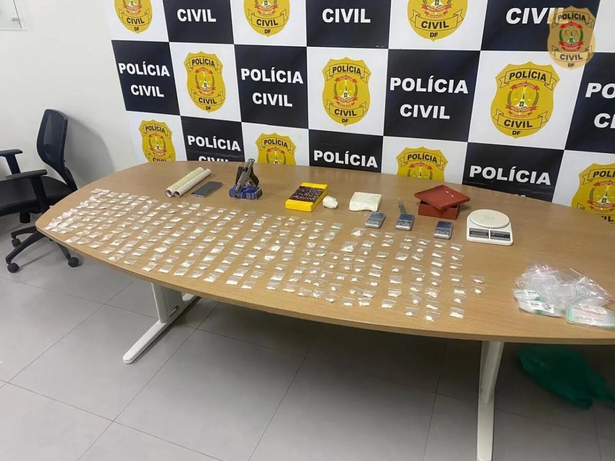 Polícia Civil prende quatro e apreende cocaína, maconha e armas no DF