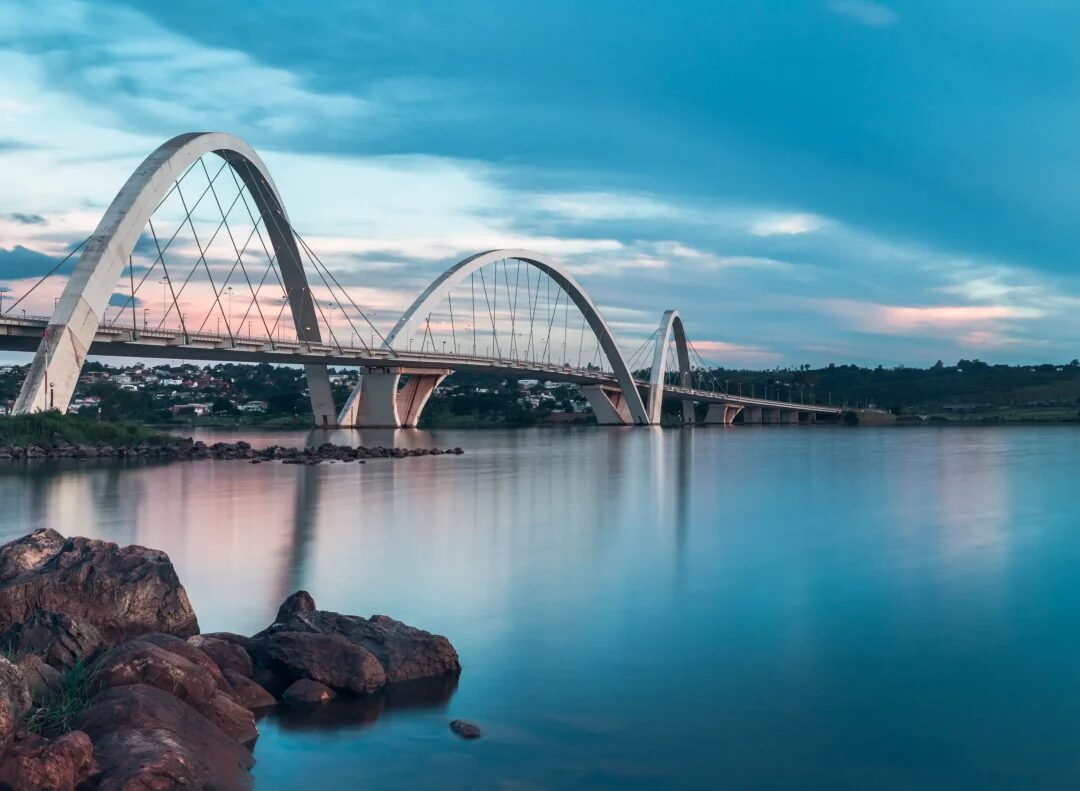 Ponte JK terá duas faixas reversas a partir desta quarta-feira (21)