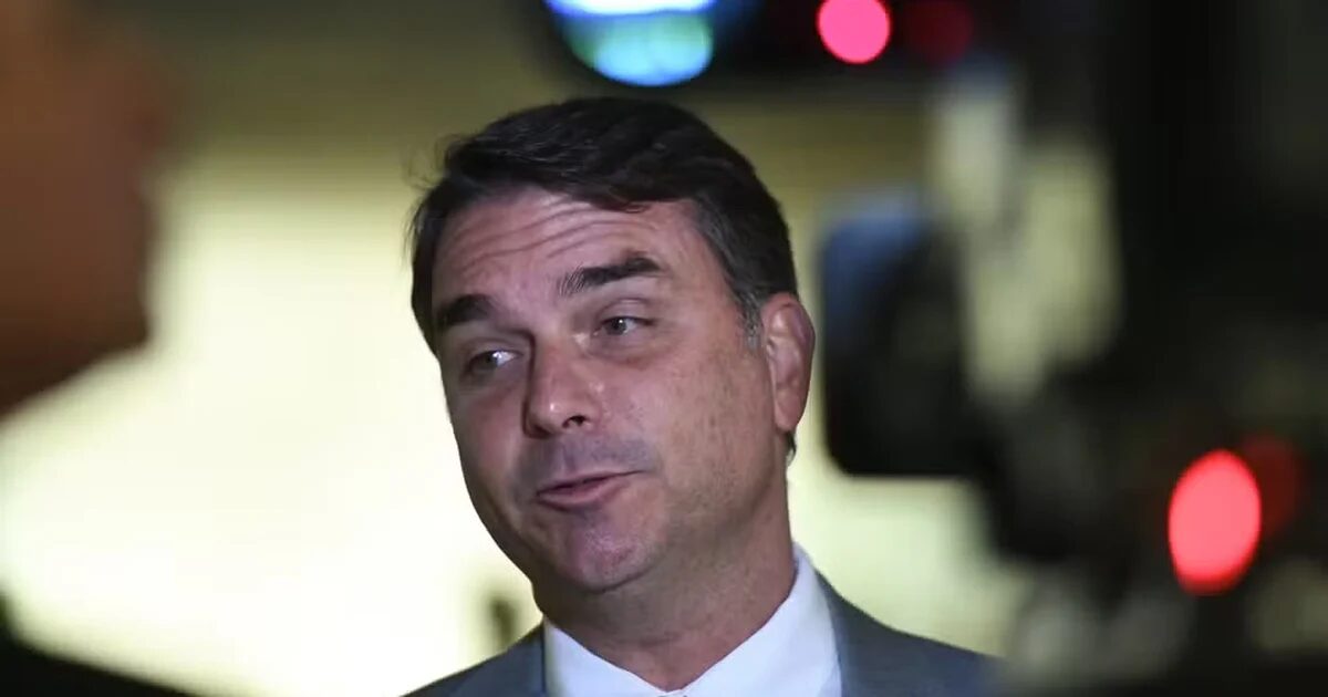 PP e União Brasil anunciam apoio a Flávio Bolsonaro no 2º turno