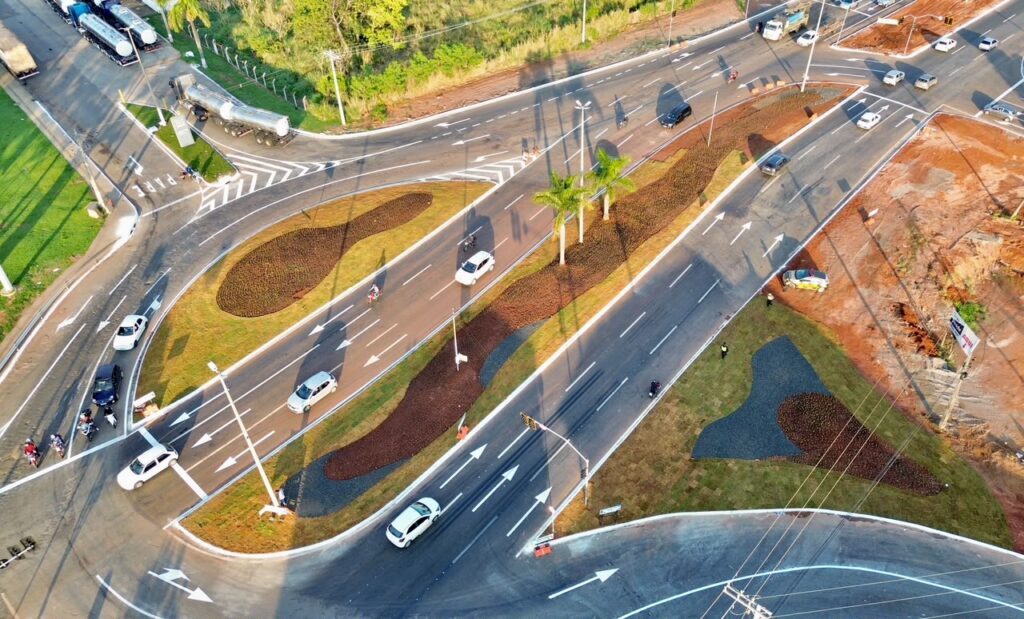 Reconfiguração da rotatória do Hugol busca melhorar trânsito na Região Noroeste de Goiânia