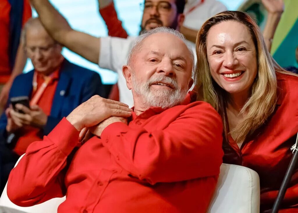Reeleita, Adriana Accorsi reforça defesa das mulheres e pede apoio a Lula no segundo turno