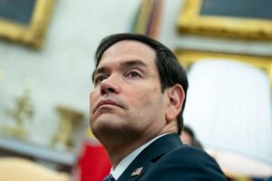 Rubio afirma que Irã perdeu controle de Ormuz e minimiza poder de Teerã