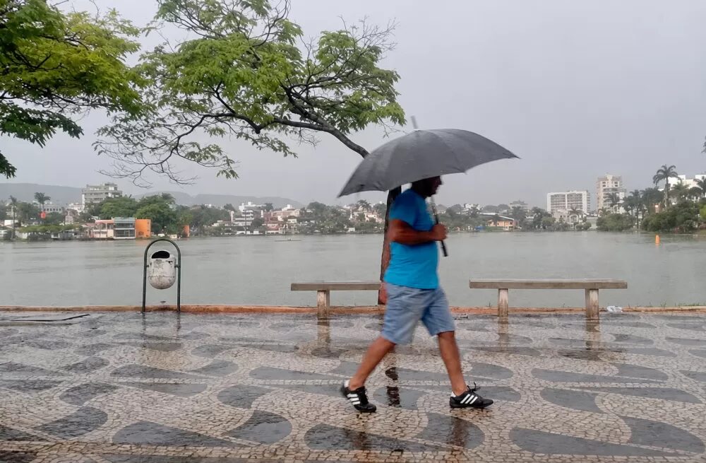 Sábado tem alerta de tempestades em Minas; veja previsão para BH e outras 11 cidades