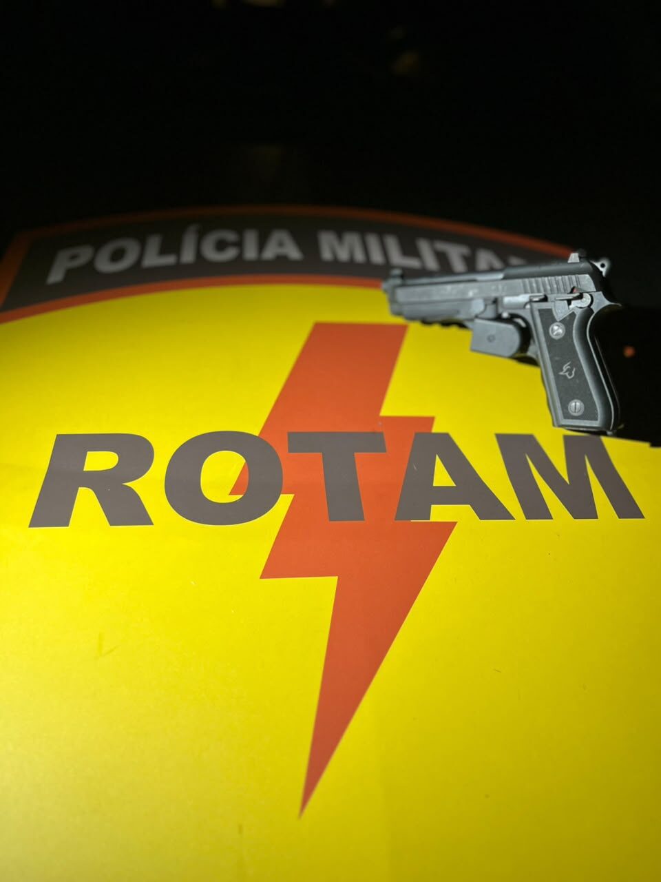 Suspeito de integrar facção ligada ao tráfico internacional de drogas morre após troca de tiros com Rotam em GO-070