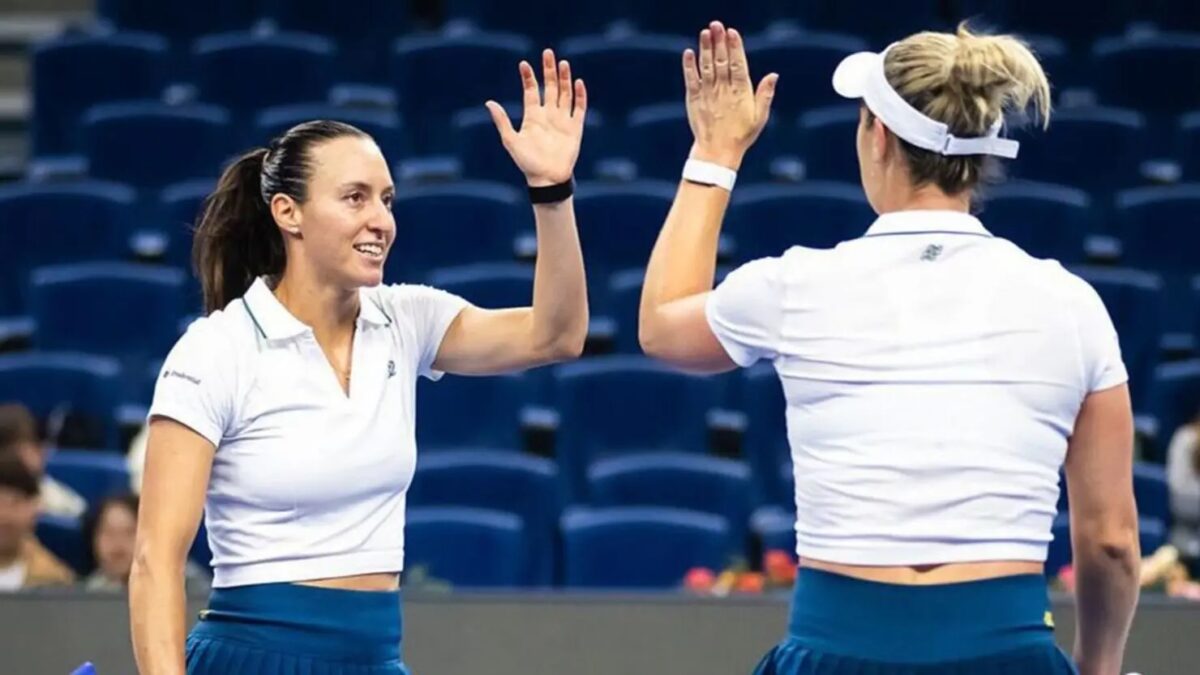 Tênis: Luisa Stefani conquista quinto título da temporada em duplas no WTA 1000 de Pequim