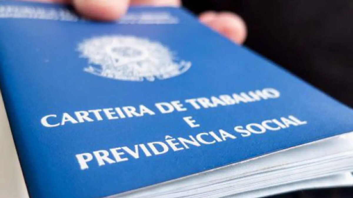 Vai trabalhar no feriado de segunda (12)? Veja se tem direito a receber em dobro