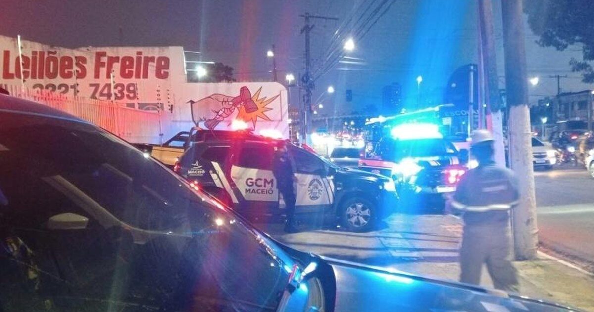 Veículo roubado em Recife é recuperado durante abordagem na Pitanguinha